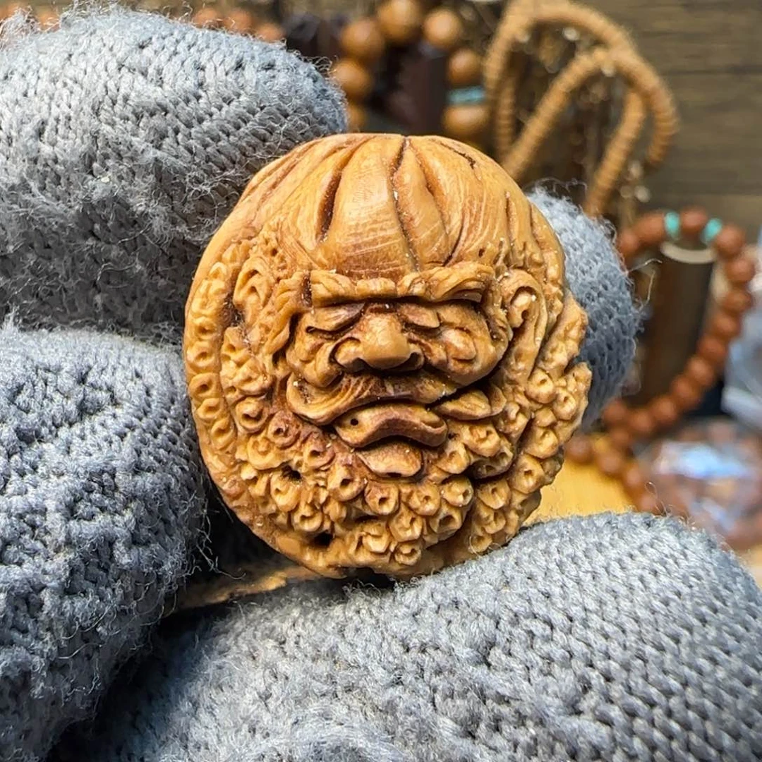 孔道微瑕纯手工雕刻大桃核达摩单籽