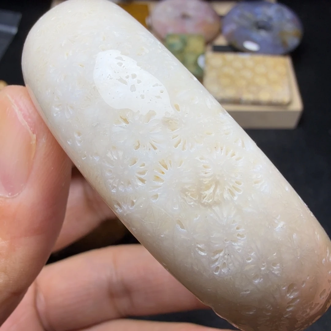 硅化玉未镶嵌纯天然色有机玉石保真色57圈口