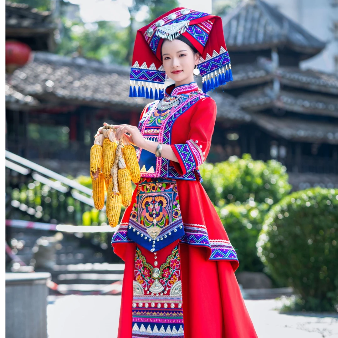 新款壮族服装女广西三月三少数民族壮锦成人服饰舞蹈演出旅拍套装