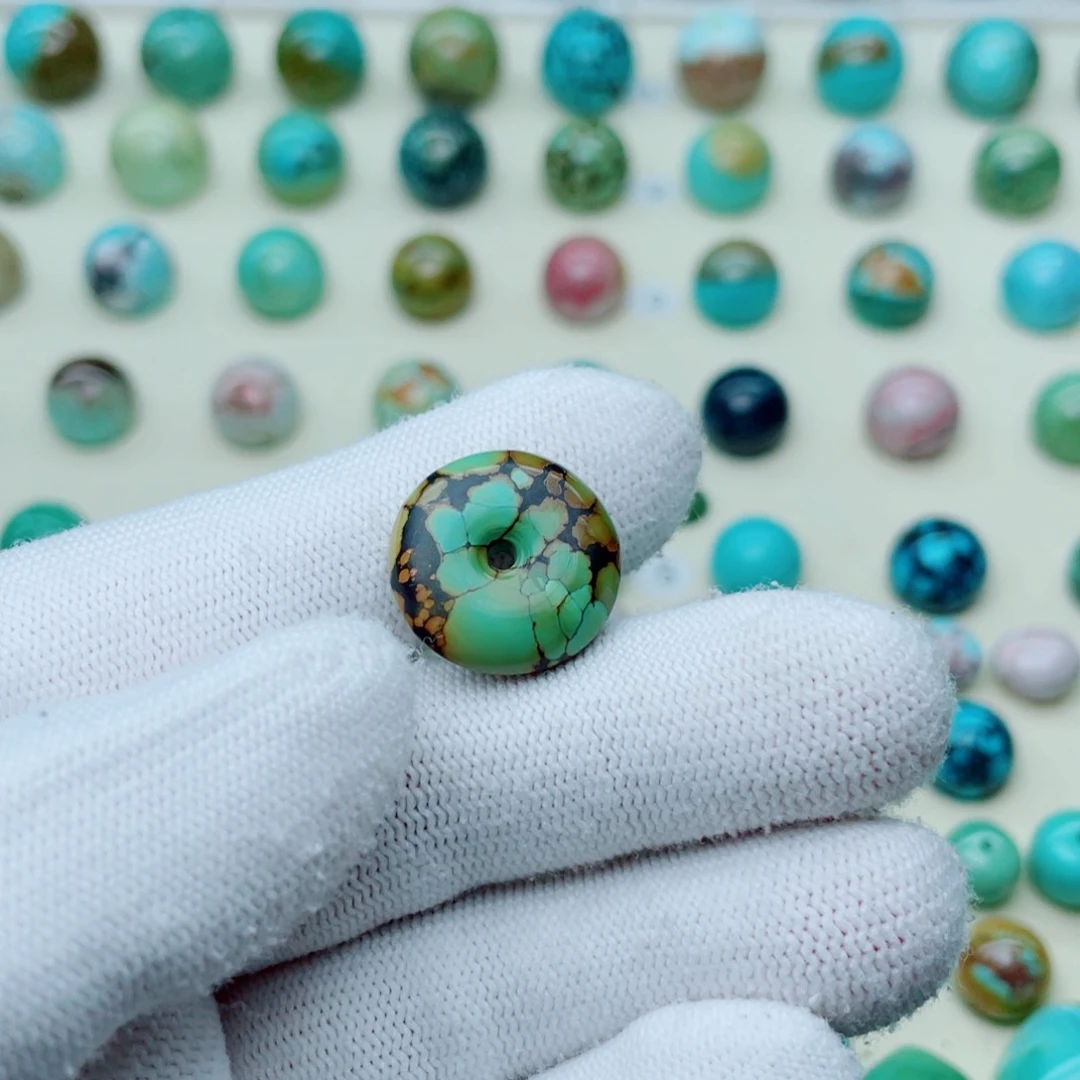 未镶嵌绿松石珠宝奇石