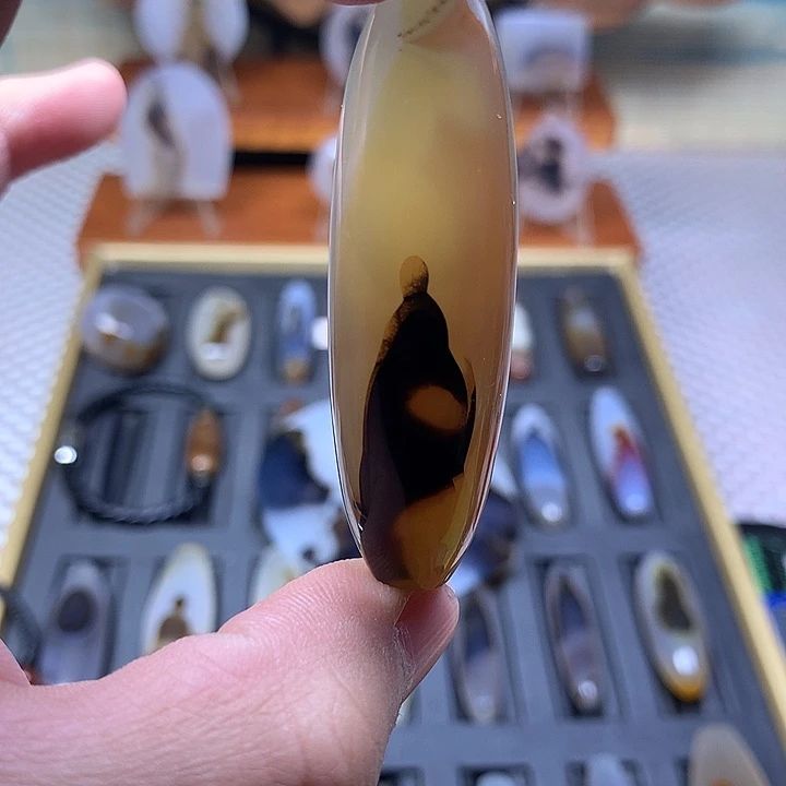 玛瑙/玉髓未镶嵌颈饰