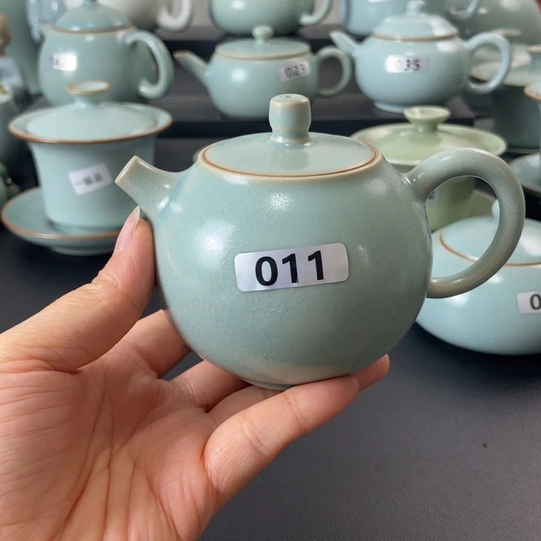 壶微瑕仿古釉小西施壶