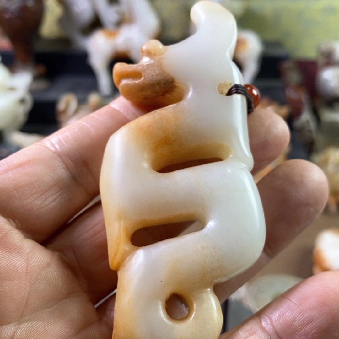 未镶嵌和田玉（糖玉）挂件