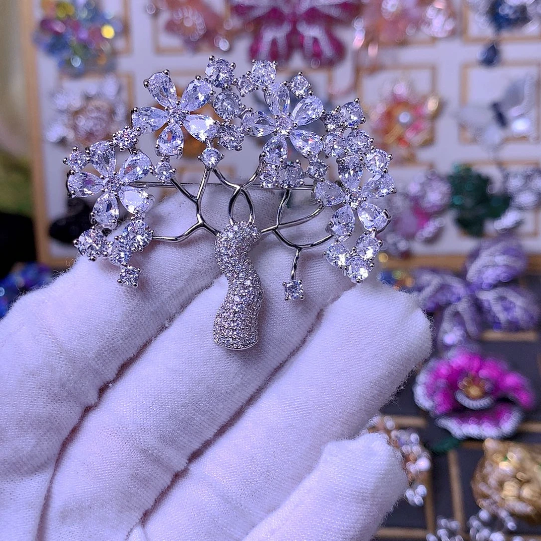 合成立方氧化锆铜胸针胸花