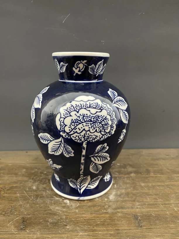 蓝底青花陶瓷花瓶石榴花瓶