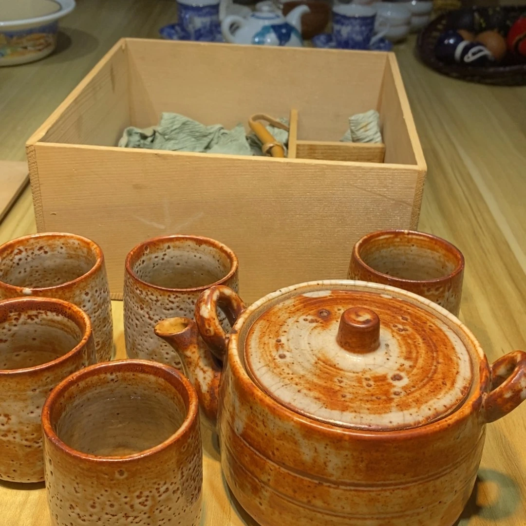 大*越易雅集工艺品有限公司