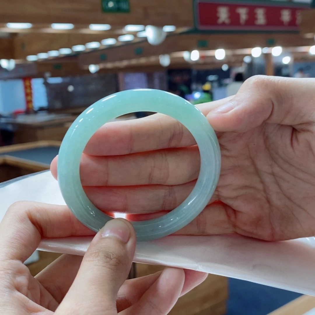 翡翠手镯未镶嵌买断