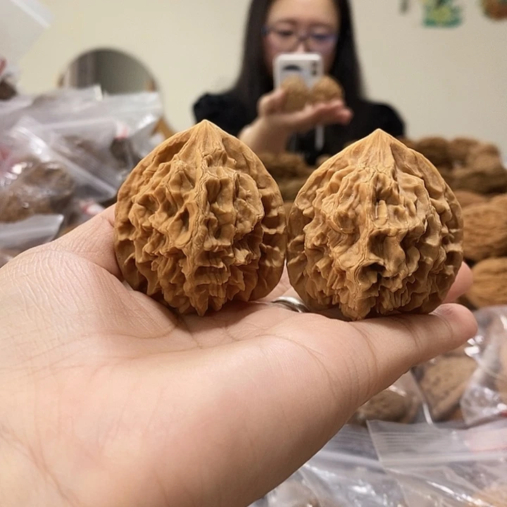 文玩核桃吊坠帝王43修