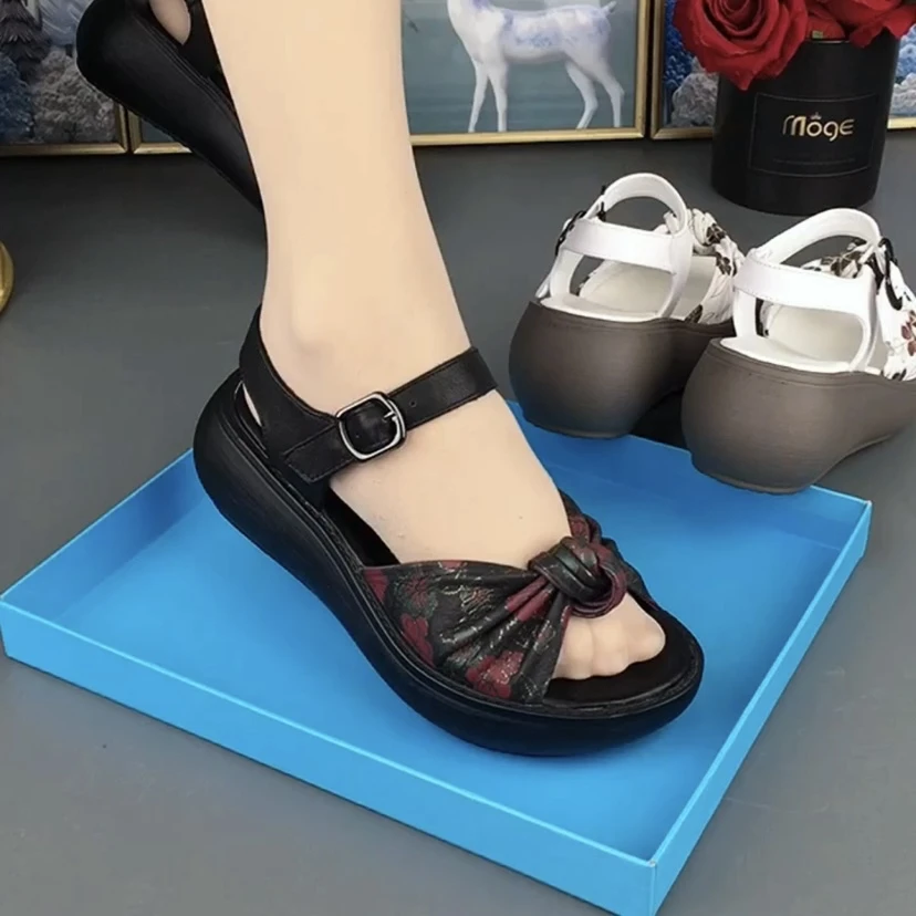 ML7085新款时尚复古头层牛皮坡跟厚底一字带圆头百搭舒适休闲凉鞋