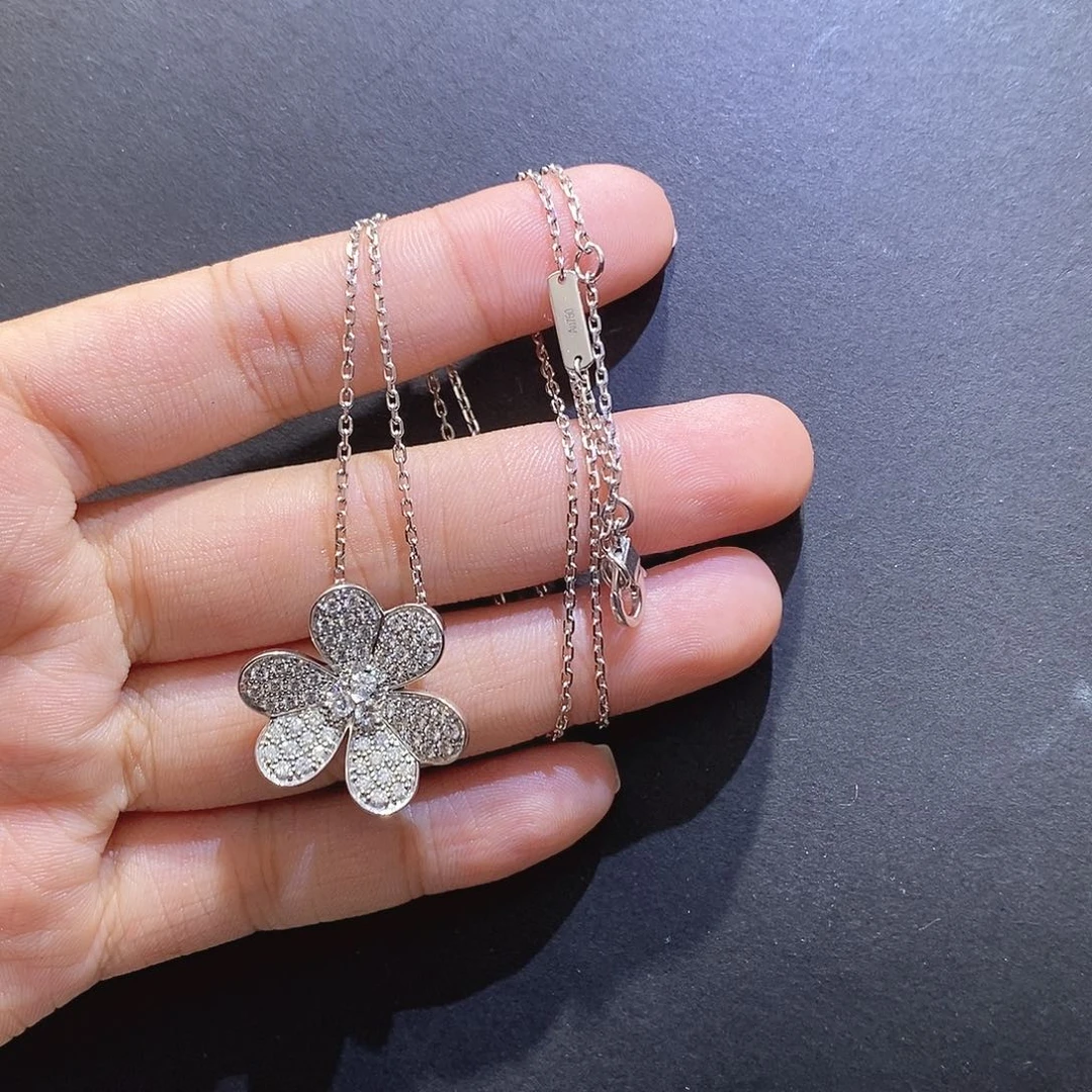 颈饰18K金镶嵌钻石k白 大三叶草满钻项链