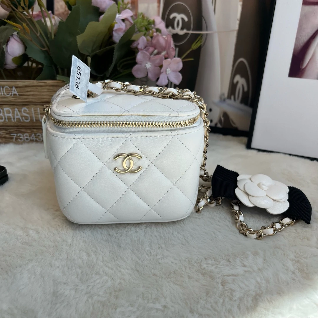 99新 Chanel/香奈儿 白金山茶花羊皮小盒子(31开)