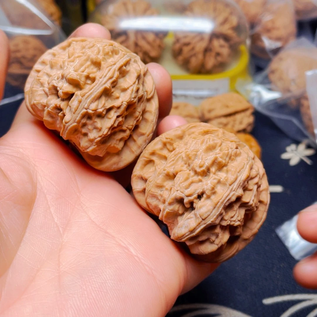 吊坠文玩核桃肌*象白狮子