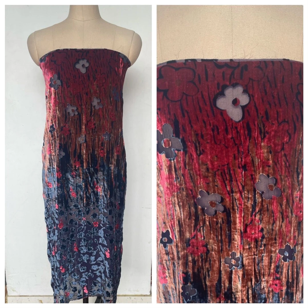 定位花真丝丝绒面料小碎花镂空乔绒桑蚕丝裙子布料金边好品质定制