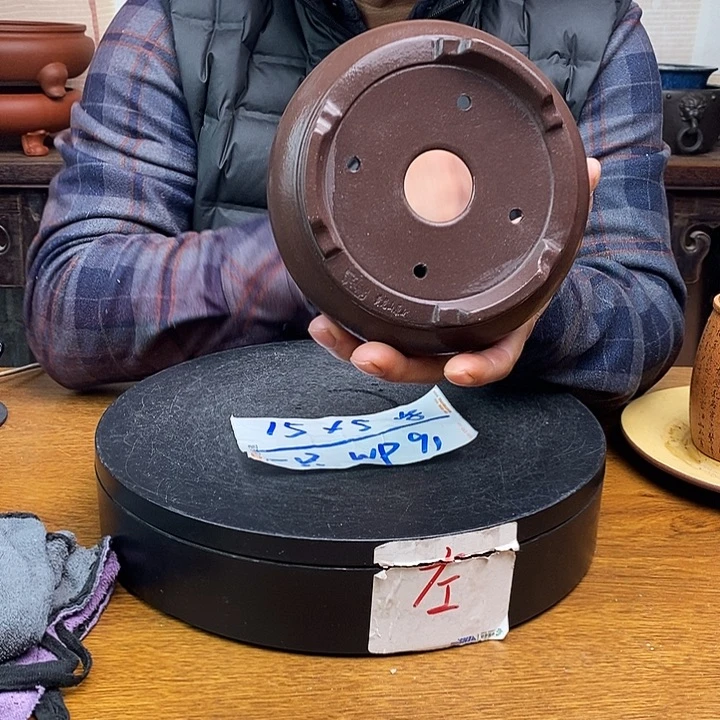 紫砂花盆货号一只WP91