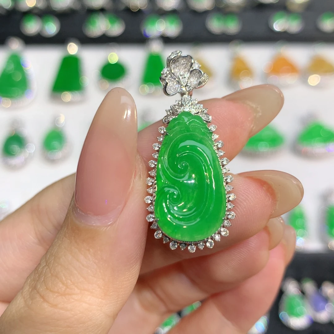 翡翠18K金镶嵌吊坠(不含链)