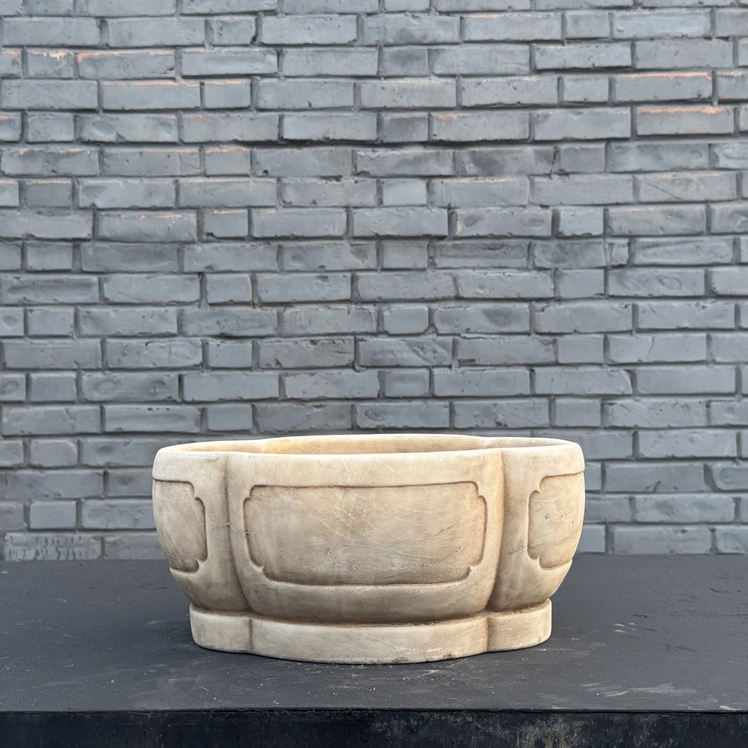 汉白玉海棠赏石盆太湖石石盆 尺寸：长40宽26高15cm