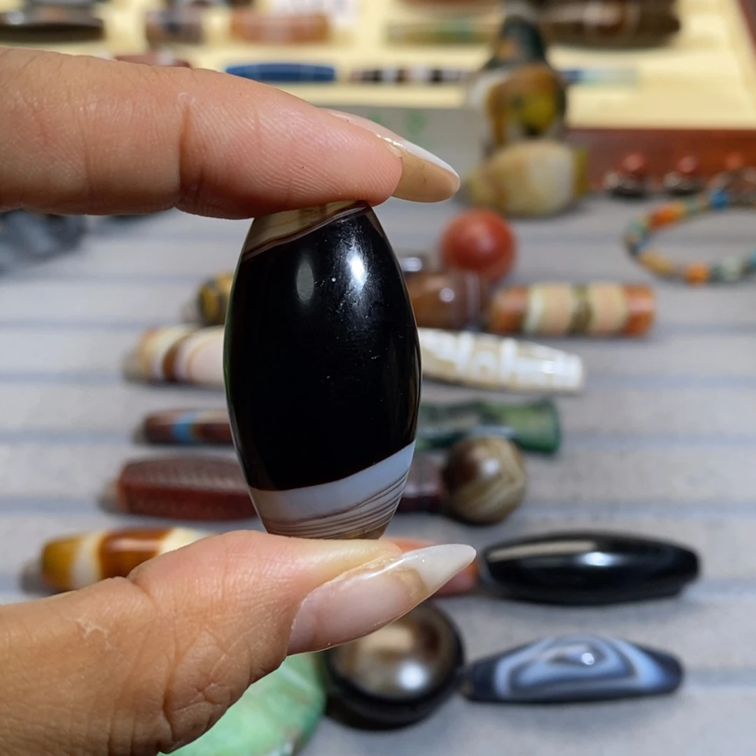 张***i玛瑙/玉髓颈饰合金