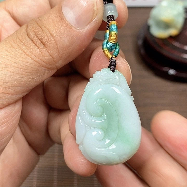 颈饰未镶嵌翡翠天然翡翠玉A货配证书