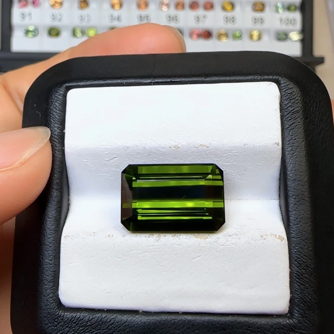 碧玺珠宝半成品未镶嵌天然 9.65克拉