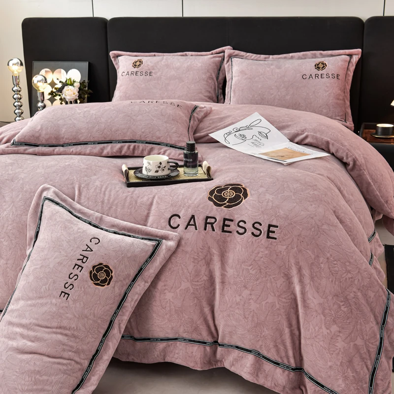 新款高克重加绒加厚保暖牛奶绒刺绣四件套高端大气上档次四件套