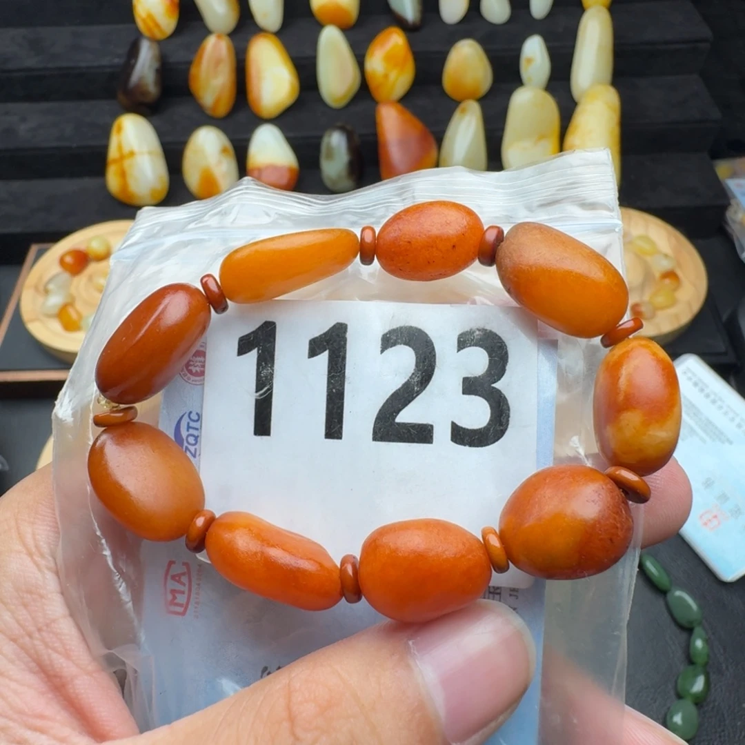 和田玉未镶嵌手串