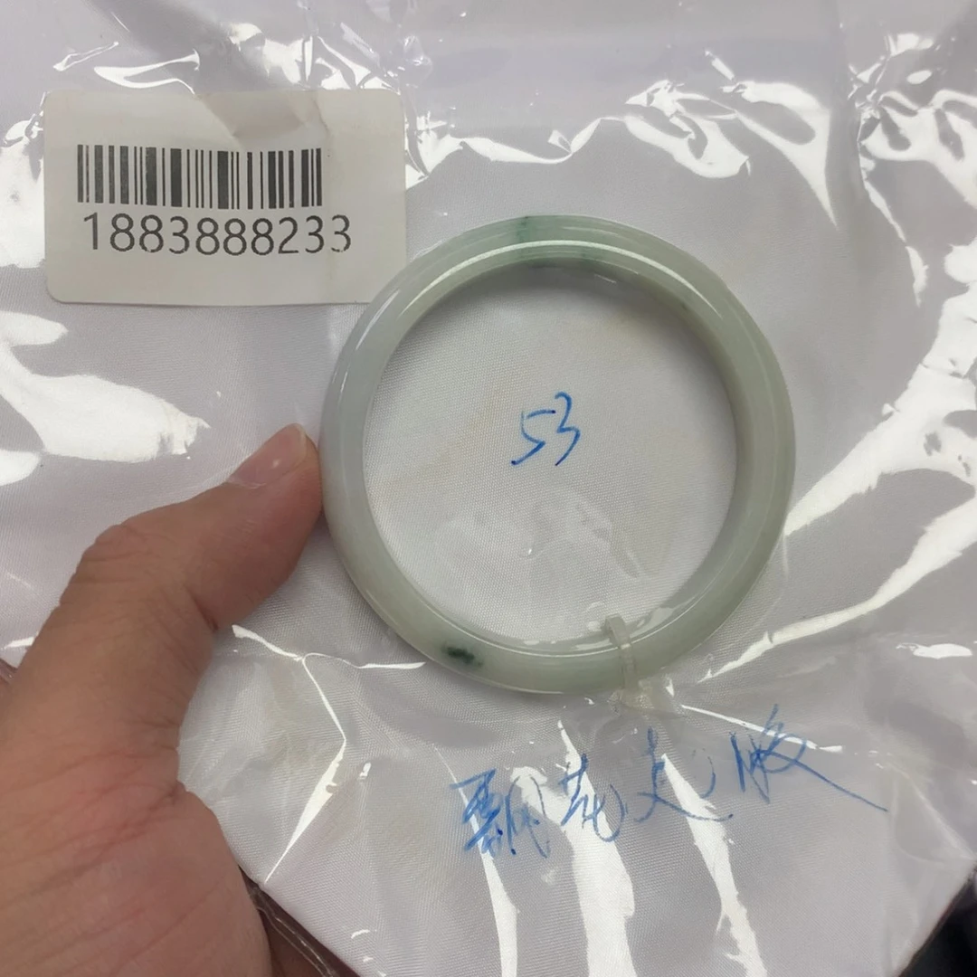 翡翠未镶嵌手镯天然缅甸翡翠手镯