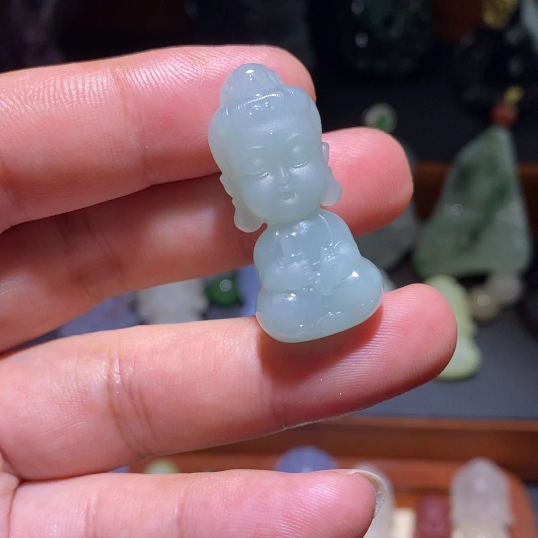 音***木翡翠未镶嵌颈饰文殊宝宝