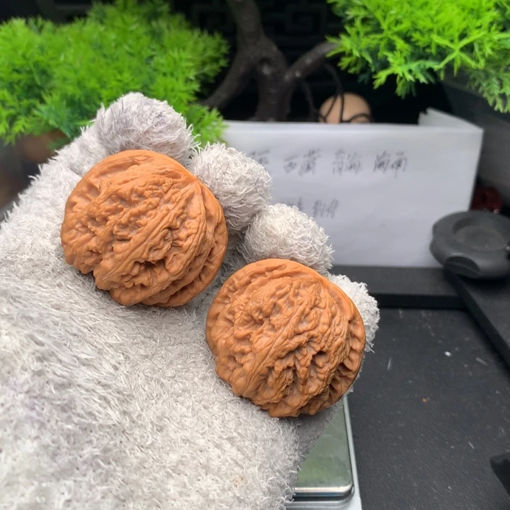 吊坠文玩核桃42粗筋。修尖