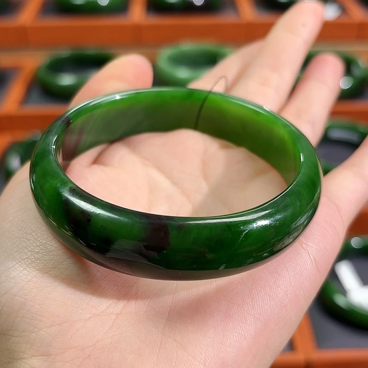 G***r和田玉（碧玉）未镶嵌手镯双耳挂皮5960