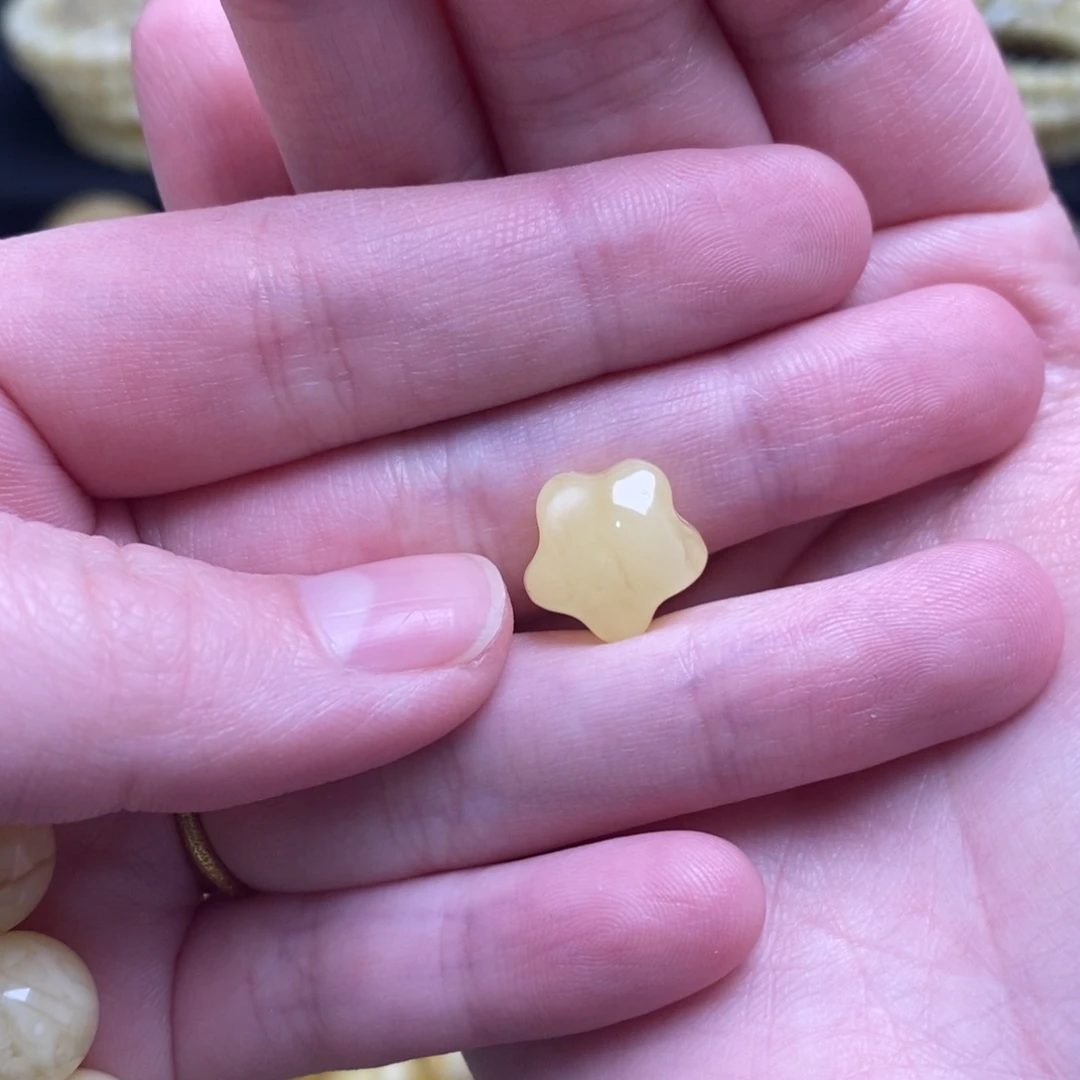 许***①蜜蜡未镶嵌珠宝奇石