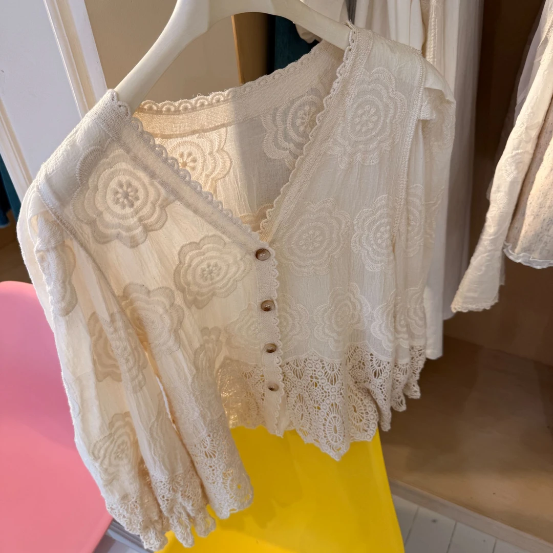 【古古】03.06勾花下摆蕾丝重工棉麻刺绣名族风春季衬衫G25194