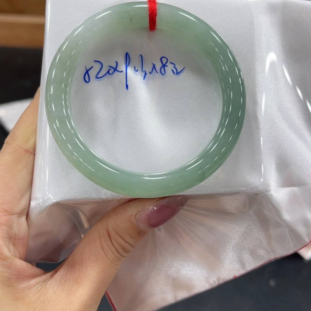 未镶嵌手镯翡翠翡翠