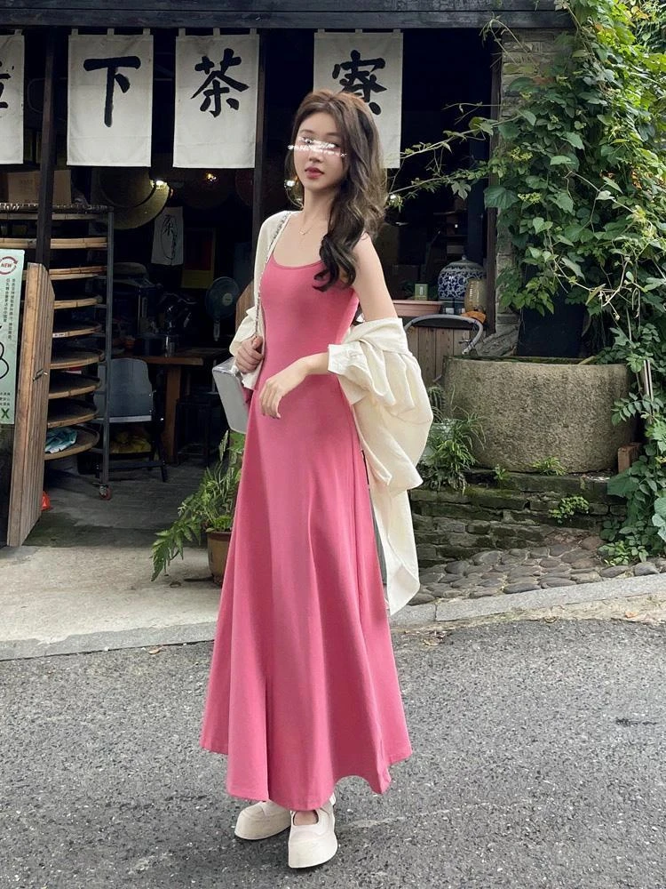 卡戴珊法式气质显瘦吊带裙2025年新款纯色长裙性感辣妹度假A字裙