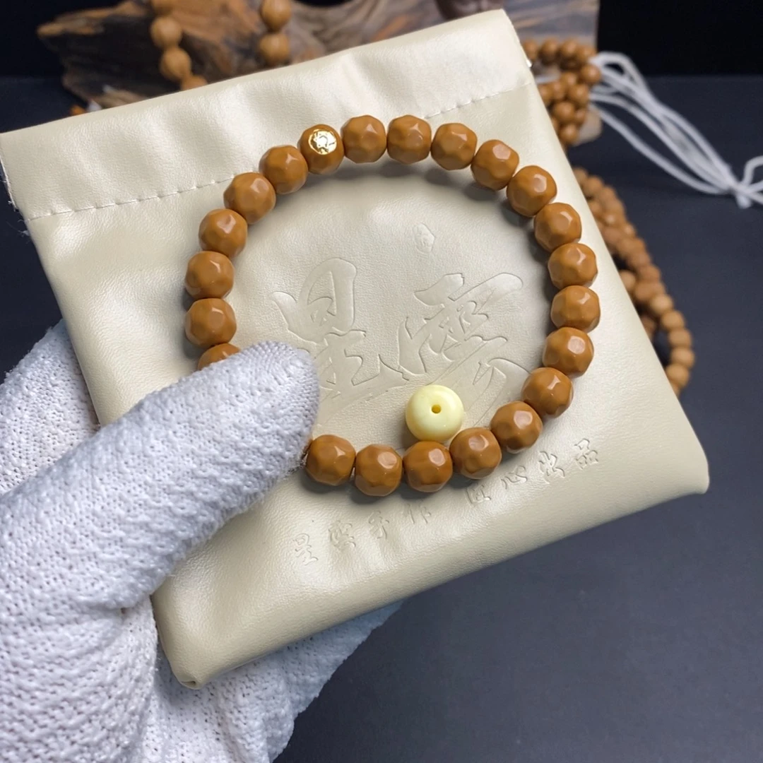 手串猴头核桃9.5小奶酪