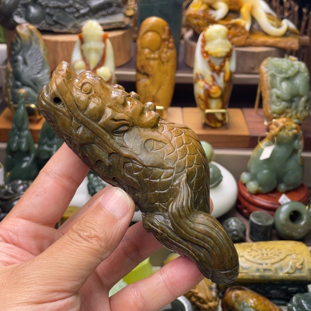 岫岩河磨玉（透闪石质玉）未镶嵌把件?***?龙鱼