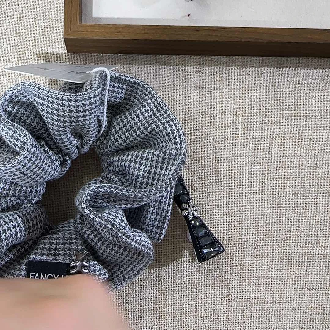 皮质铁合金夹子38