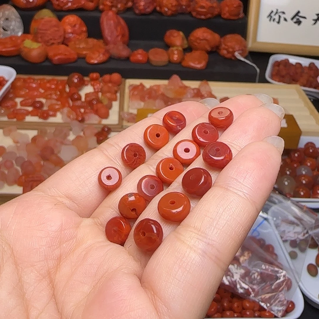 南红玛瑙未镶嵌颈饰