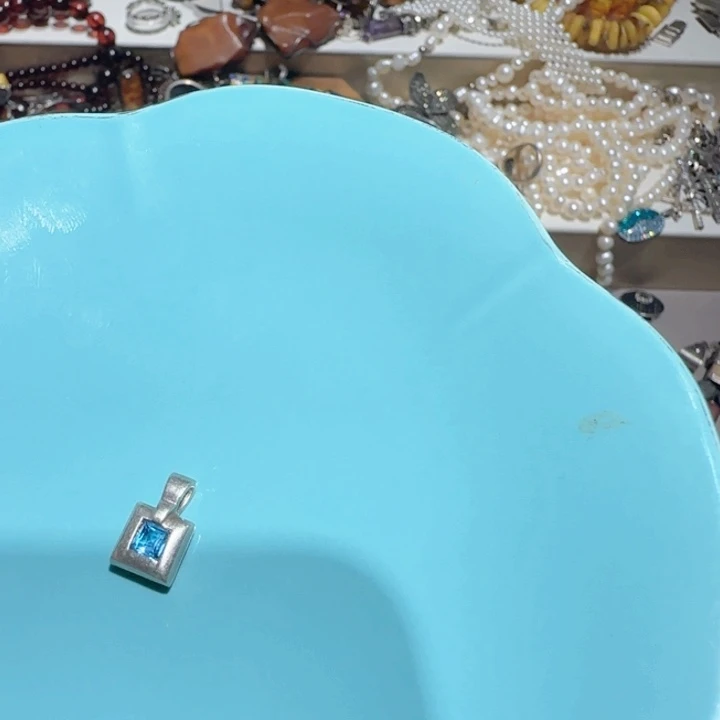 小***喜瓷片瓷器的制作工艺与