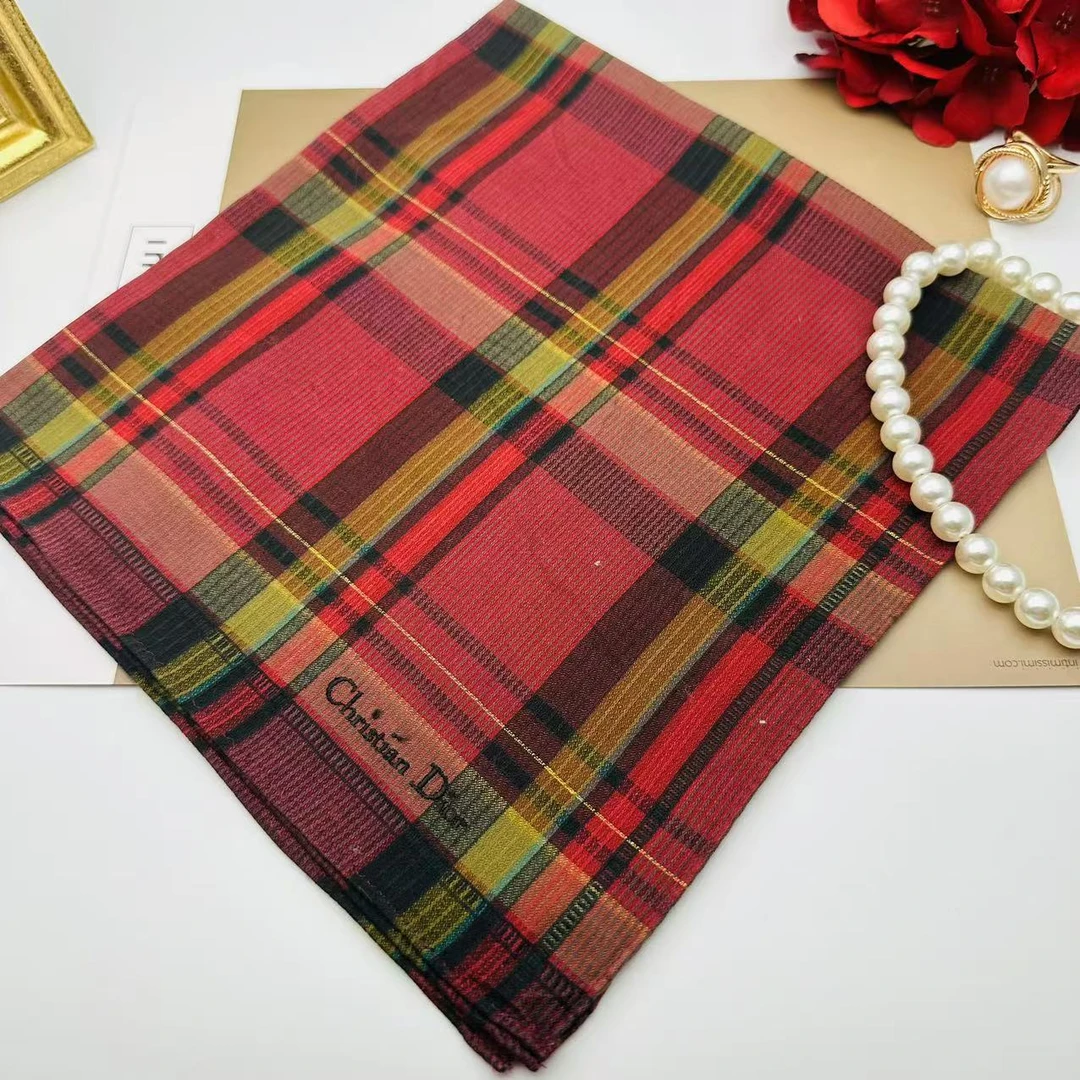 99新 DIOR/迪奥 海囤 迪奥 丝巾/yy04305