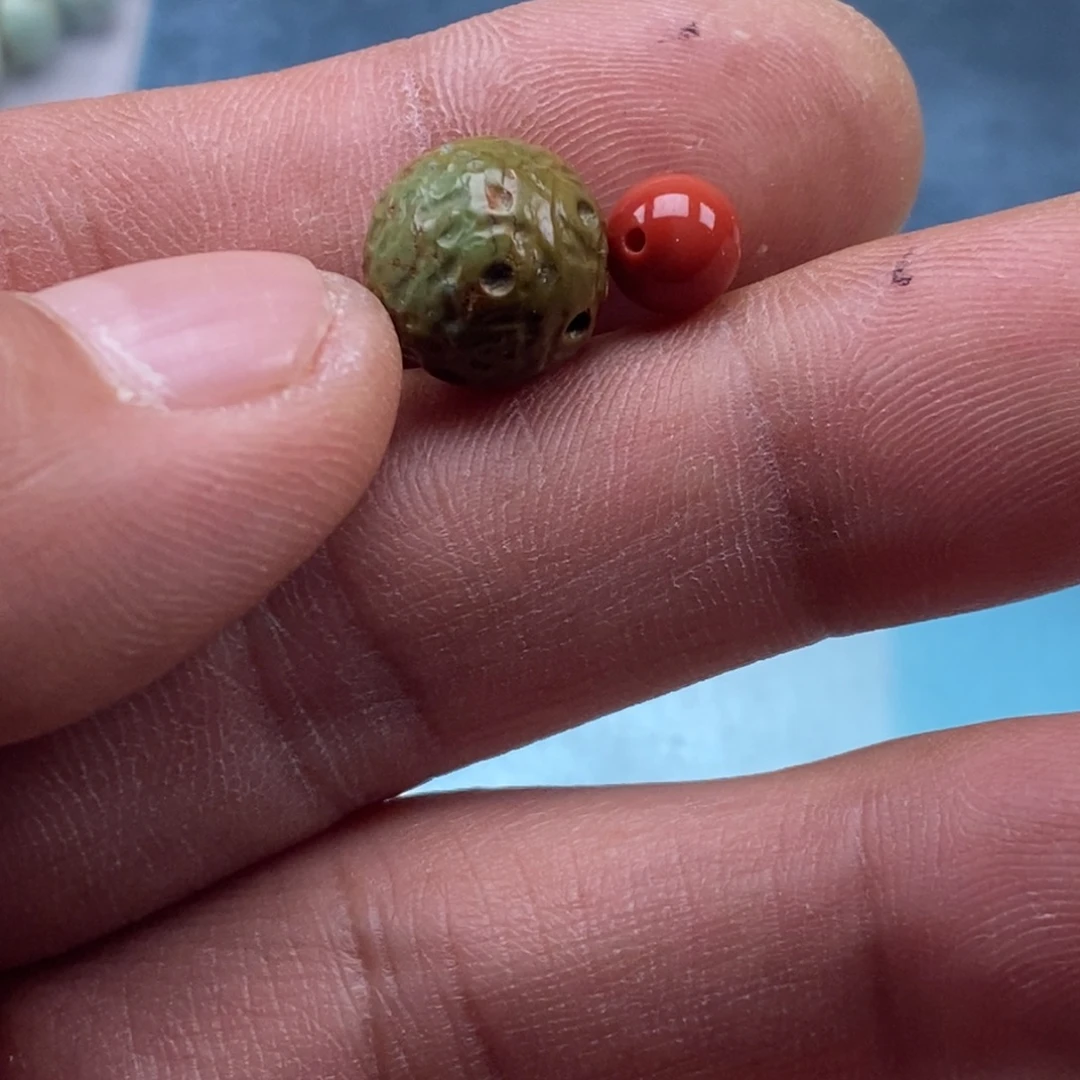 璨***璨南红玛瑙未镶嵌珠宝半成品