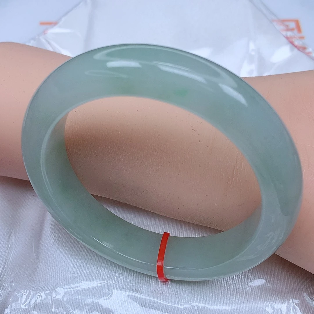 【闪购商品】未镶嵌手镯翡翠，57
