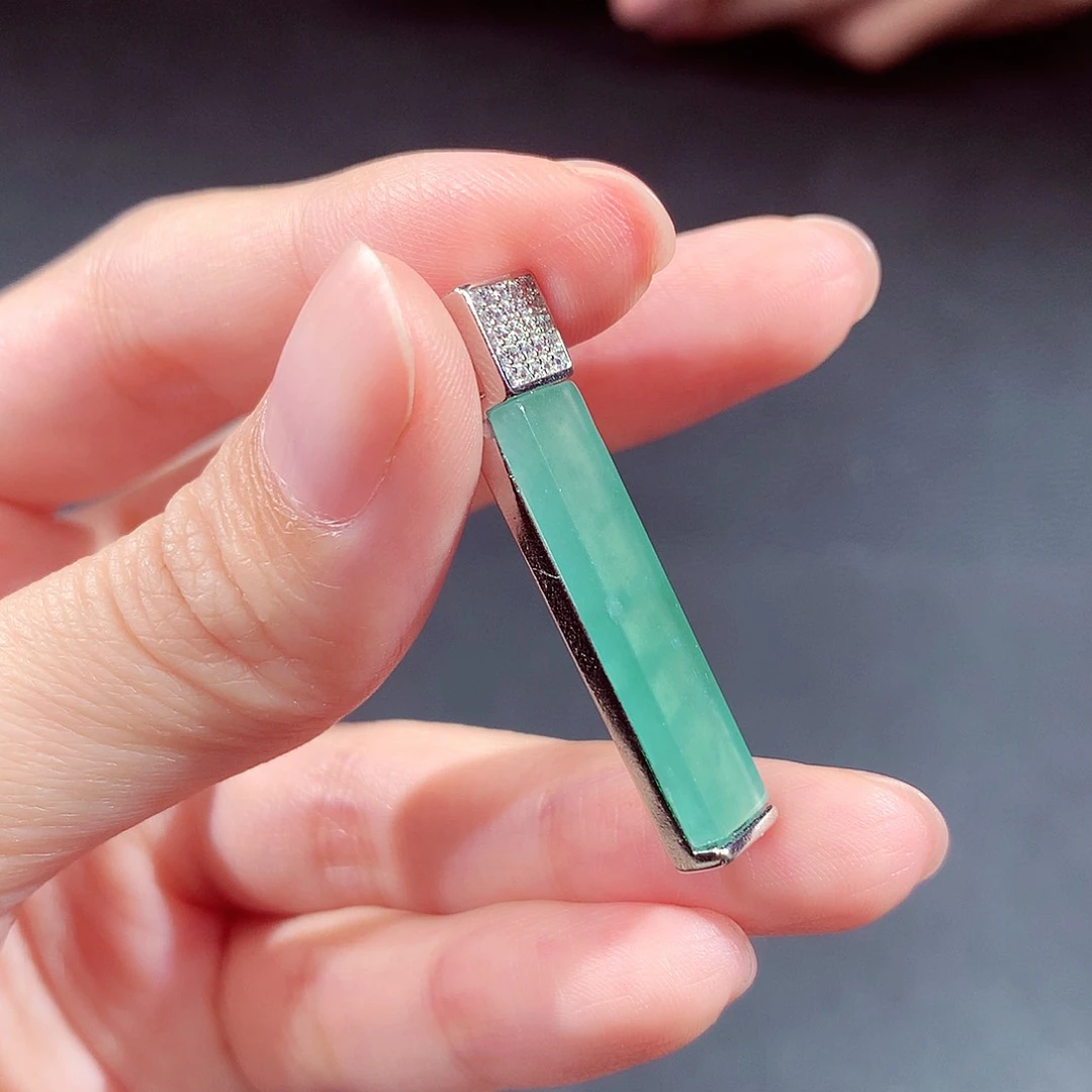 未镶嵌戒指翡翠翡翠