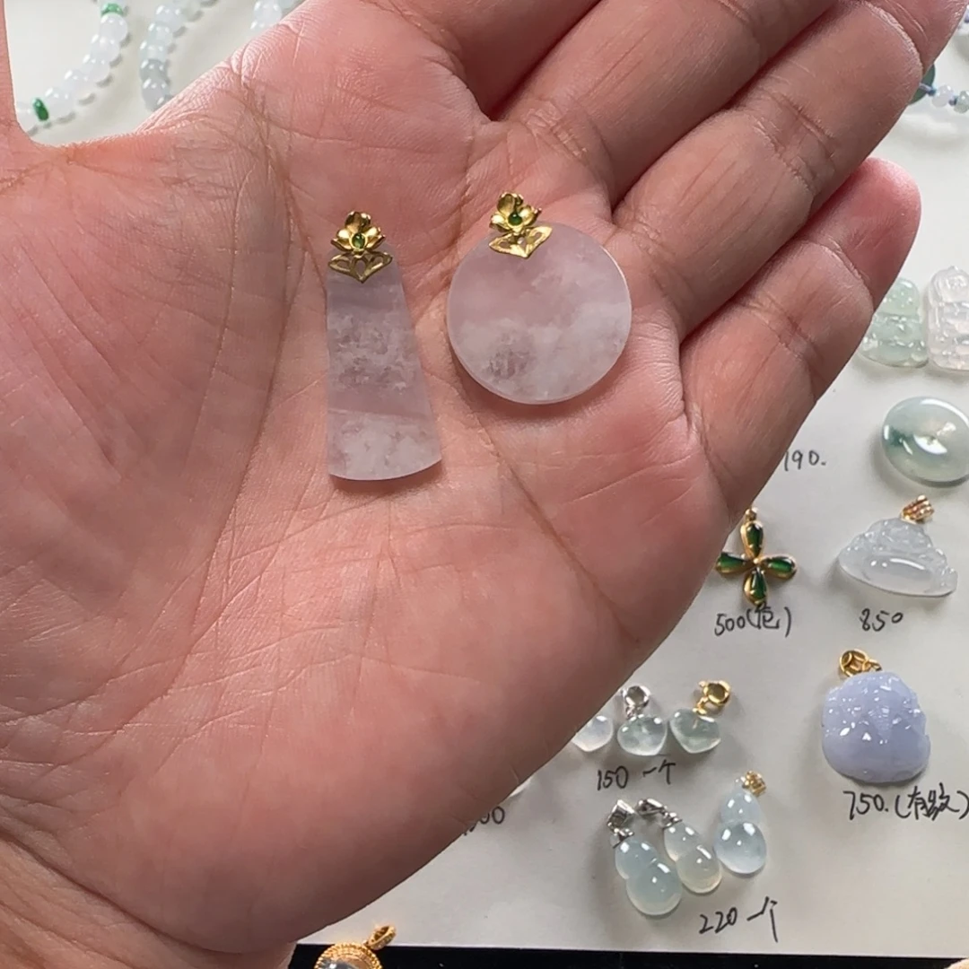 ****姐翡翠18K金镶嵌颈饰