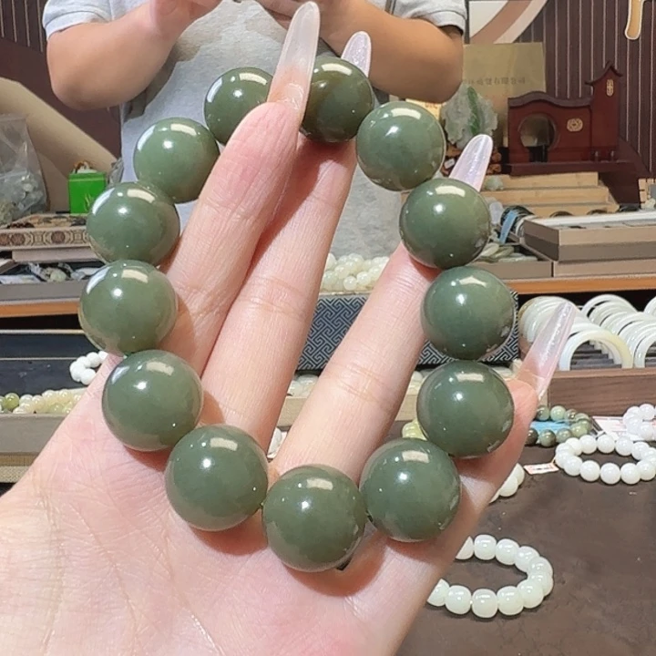 温***暖和田玉未镶嵌手链