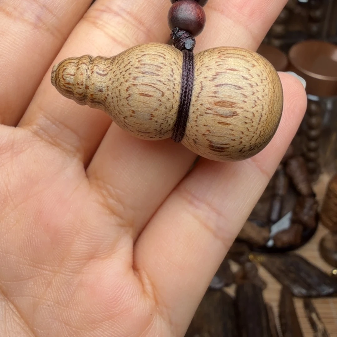 沉香沉香碎屑菩萨棋葫芦 3 克
