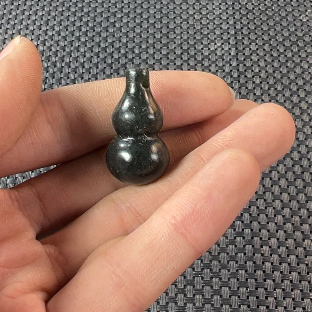 未镶嵌蛇纹石玉颈饰福利品不支持差评