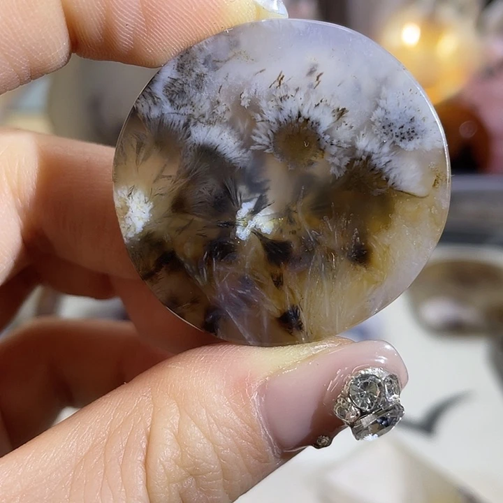 玛瑙/玉髓未镶嵌珠宝奇石