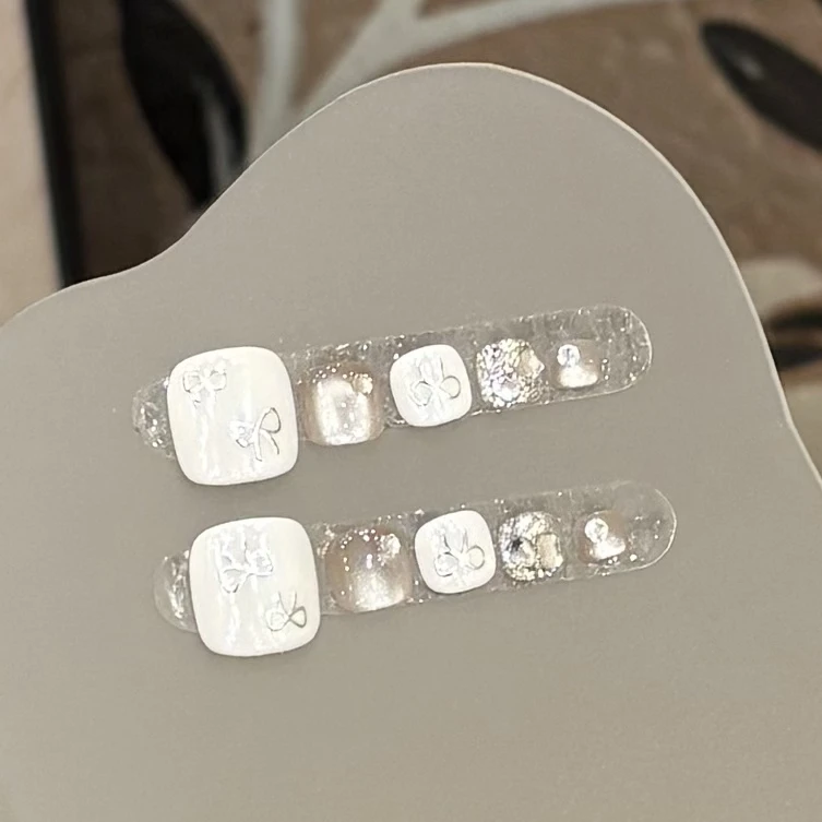 奶霜花语（脚甲12片装）-茉莉Molly轻奢手工穿戴甲