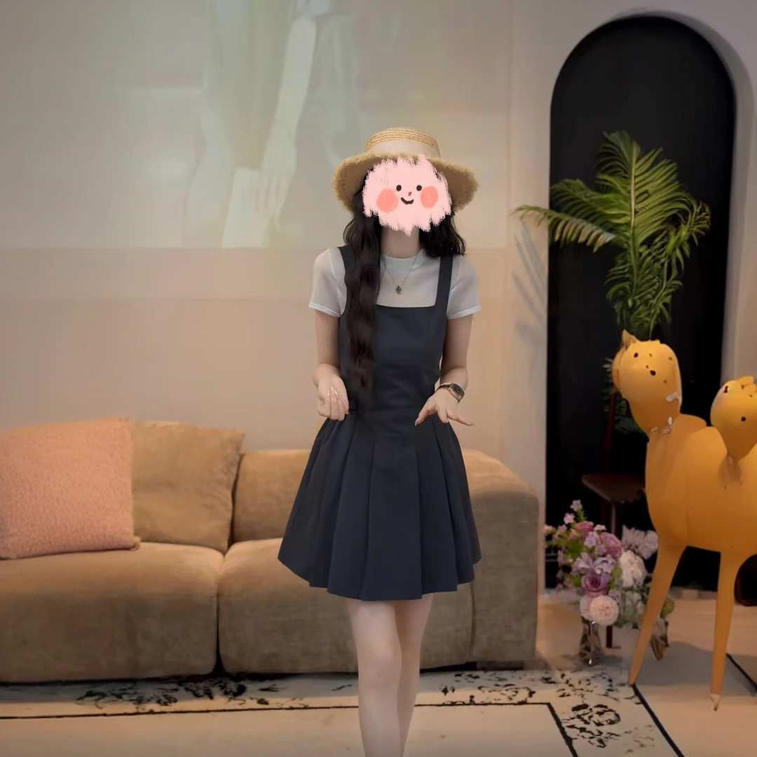 洋气衣服女2025夏季清冷感背带连衣裙+短袖上衣两件套