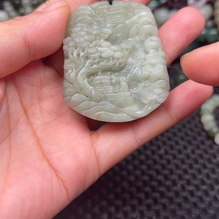 和田玉未镶嵌颈饰